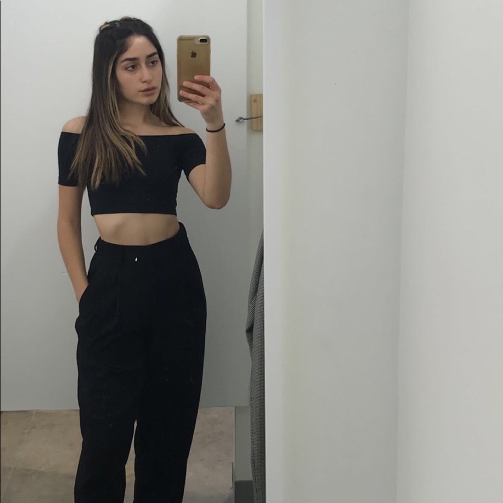 Meet your Posher, Adriana
